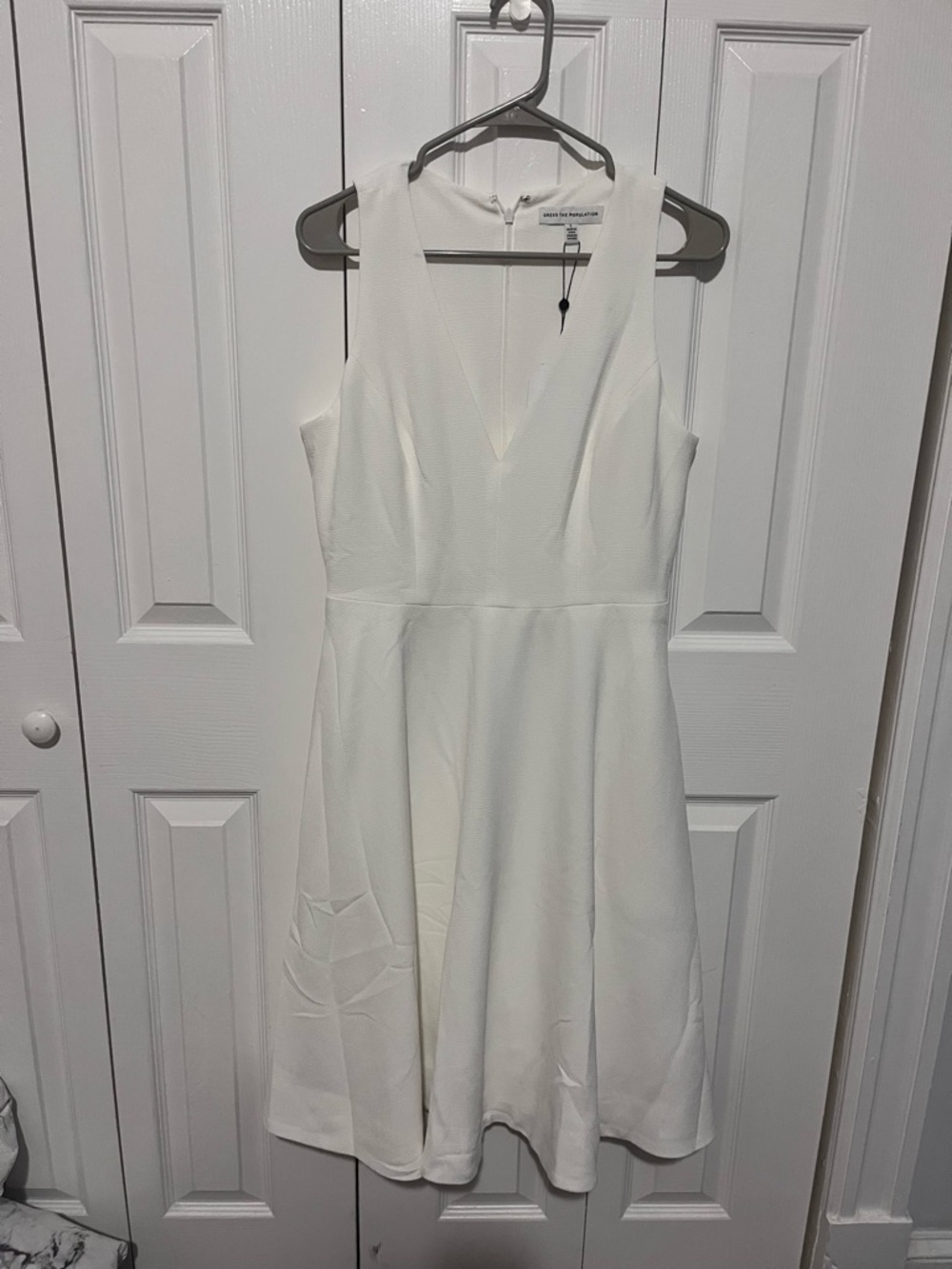 Dress the Population White V-Neck Fit-and-Flare Dress NWT Size Large